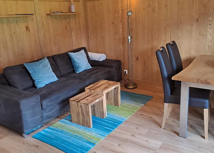 Lizzi Mountain Apartments