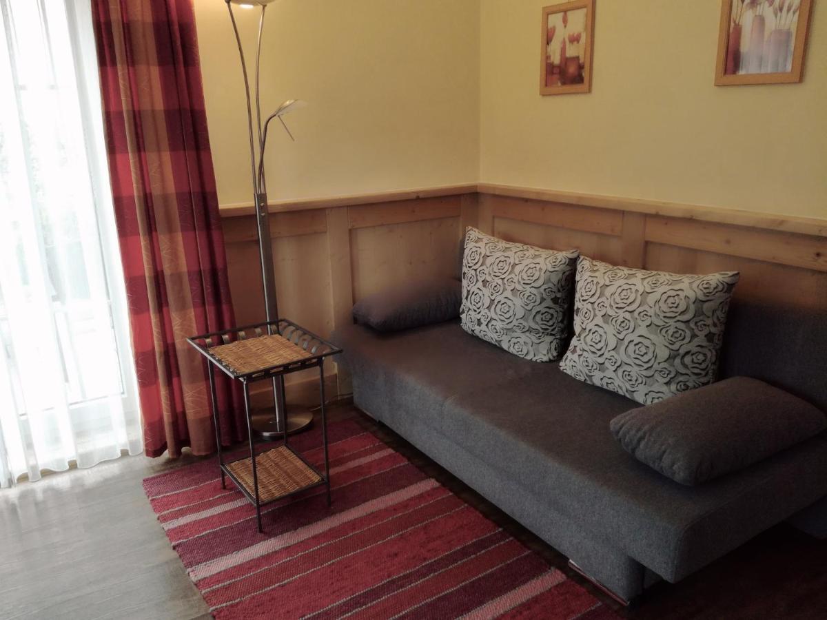 Lizzi Mountain Apartment *
