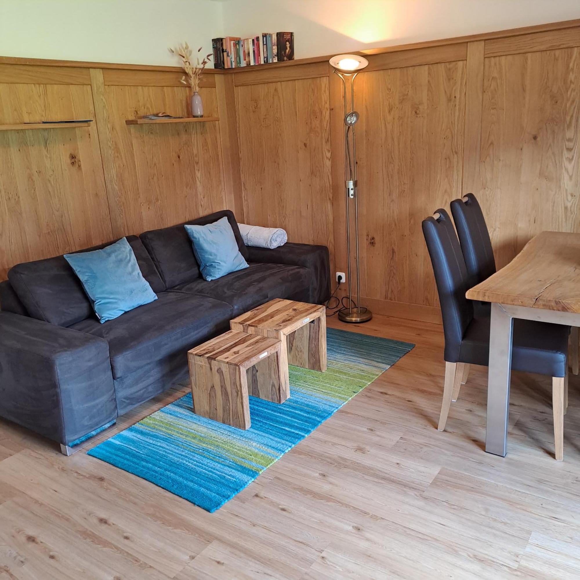 Lizzi Mountain Apartment